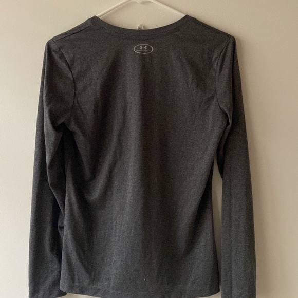 Under Armour Shirt - Picture 4 of 5